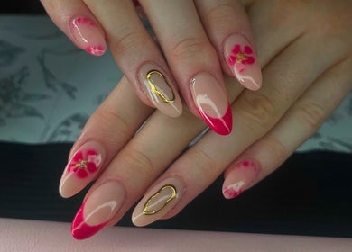 Elegant floral nail art at Nails by Jessica in Wicklow, County Wicklow, IE.