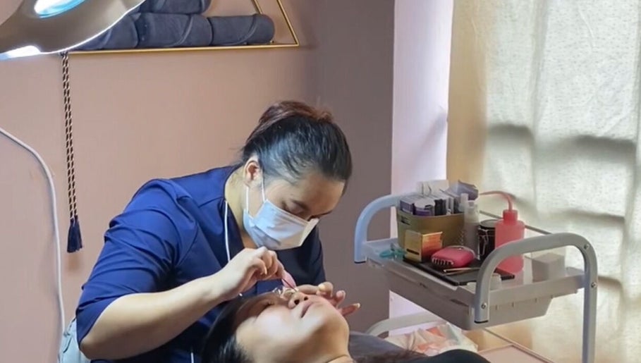 CL Lashes N Beauty Spa, bilde 1