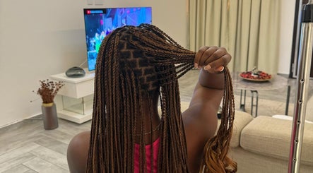 Mizcee Hair Studio, bilde 2