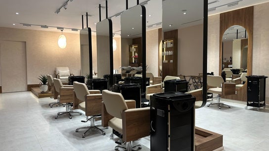 Laila Salon I ليلى صالون