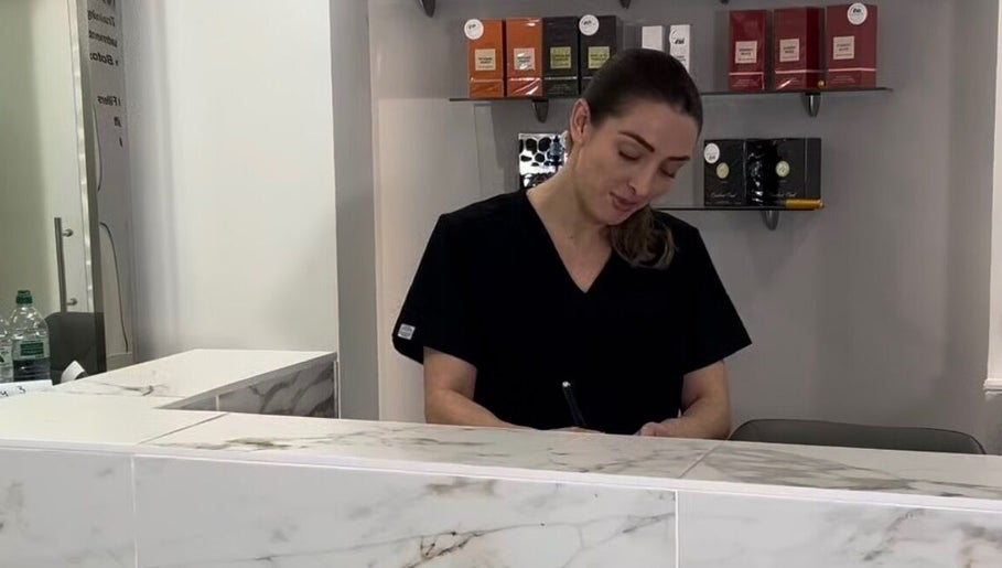 Revive Aesthetics, bilde 1