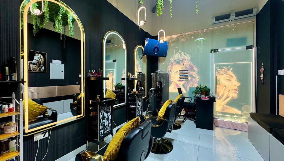 Luxurious interior of The Royalty Beauty Salon, Dubai, Dubai, AE with chic decor and plush seating.
