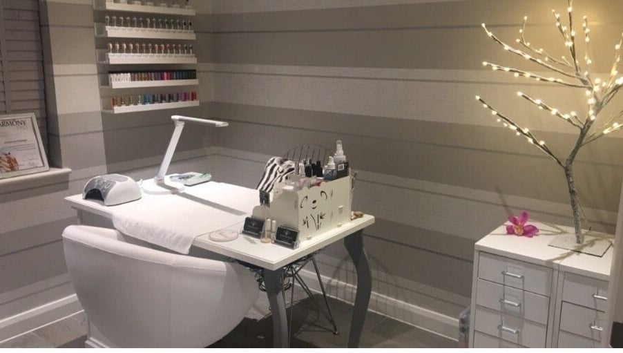 Anaru Nail Studio image 1