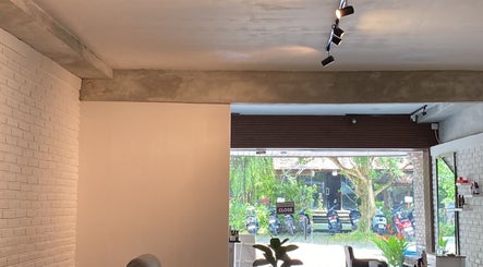 IXI Hair Beauty Salon Ubud image 2
