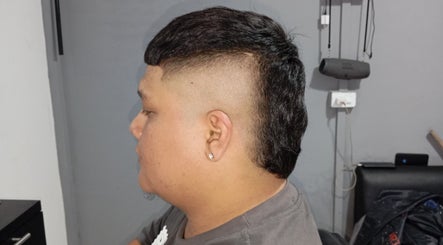 Unlimited_barber shop image 3