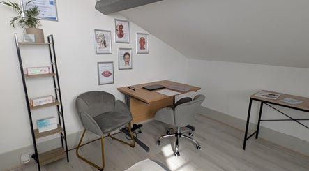 Cozy consultation room at Elegant Touch Aesthetics in Southampton, England, GB adorned with chic decor.