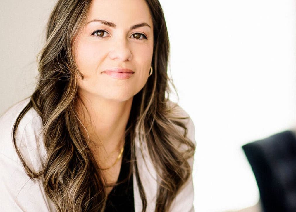 Professional at BareGlow By Sarah in Blainville, Québec, CA exemplifies serene beauty and elegance.