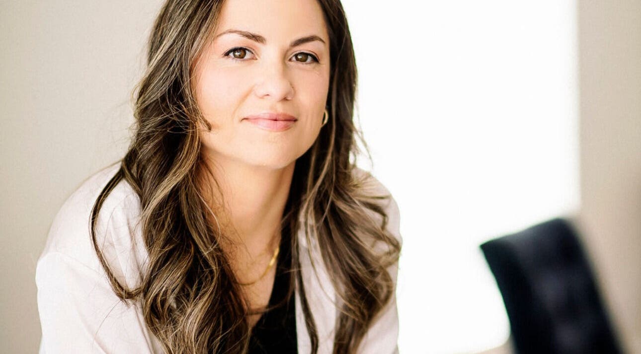 Professional at BareGlow By Sarah in Blainville, Québec, CA exemplifies serene beauty and elegance.