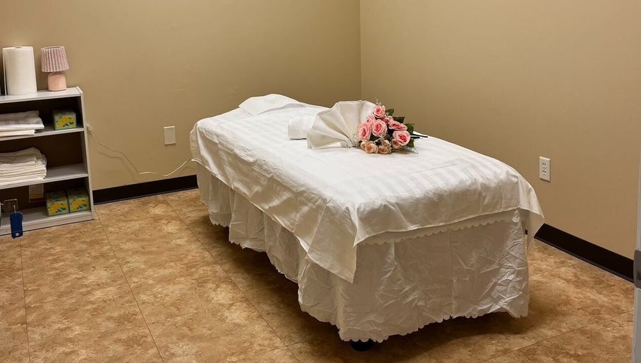 A Massage image 1