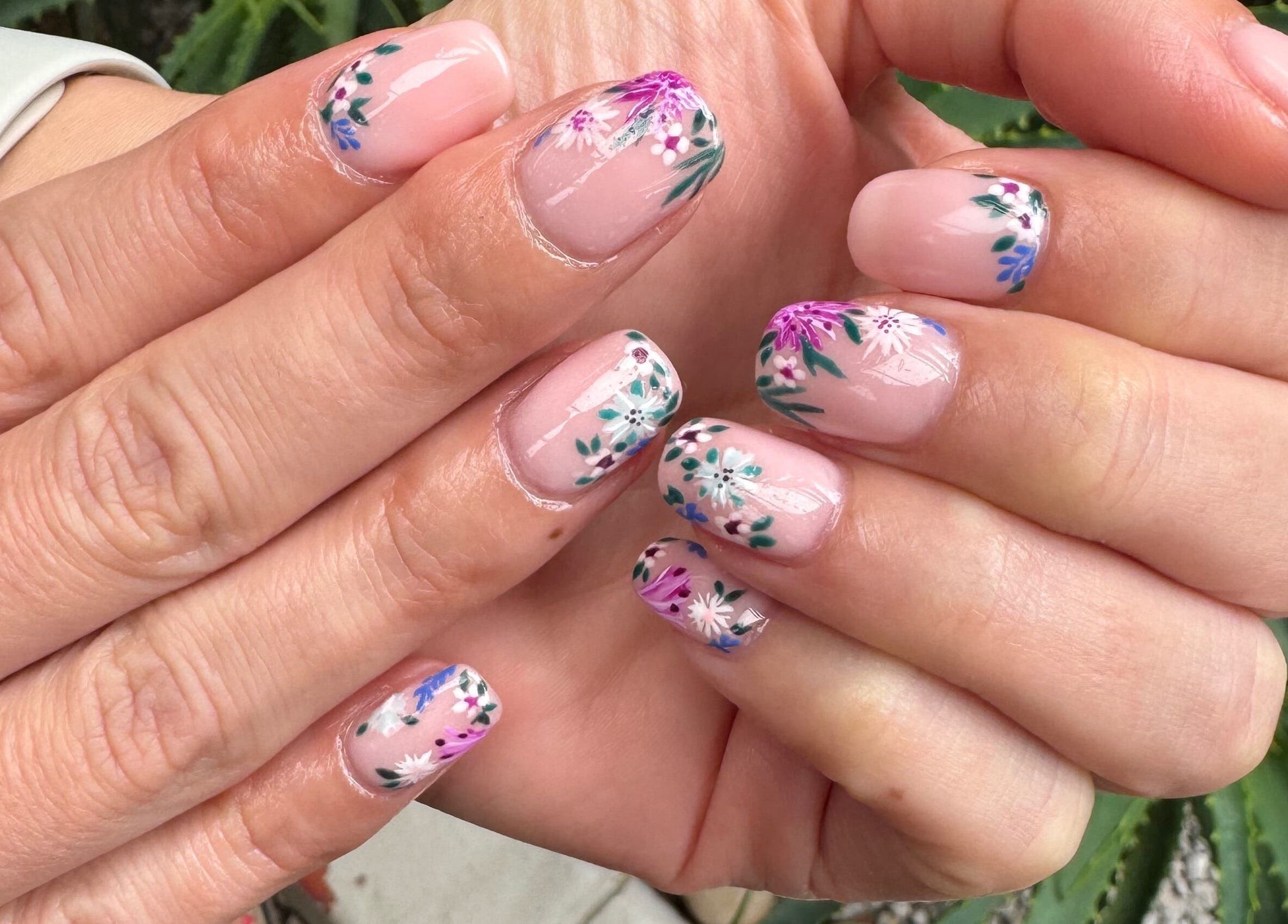 Beautiful floral nail art by Celesté and Madré at The Fountain, Port Elizabeth, Eastern Cape, ZA.