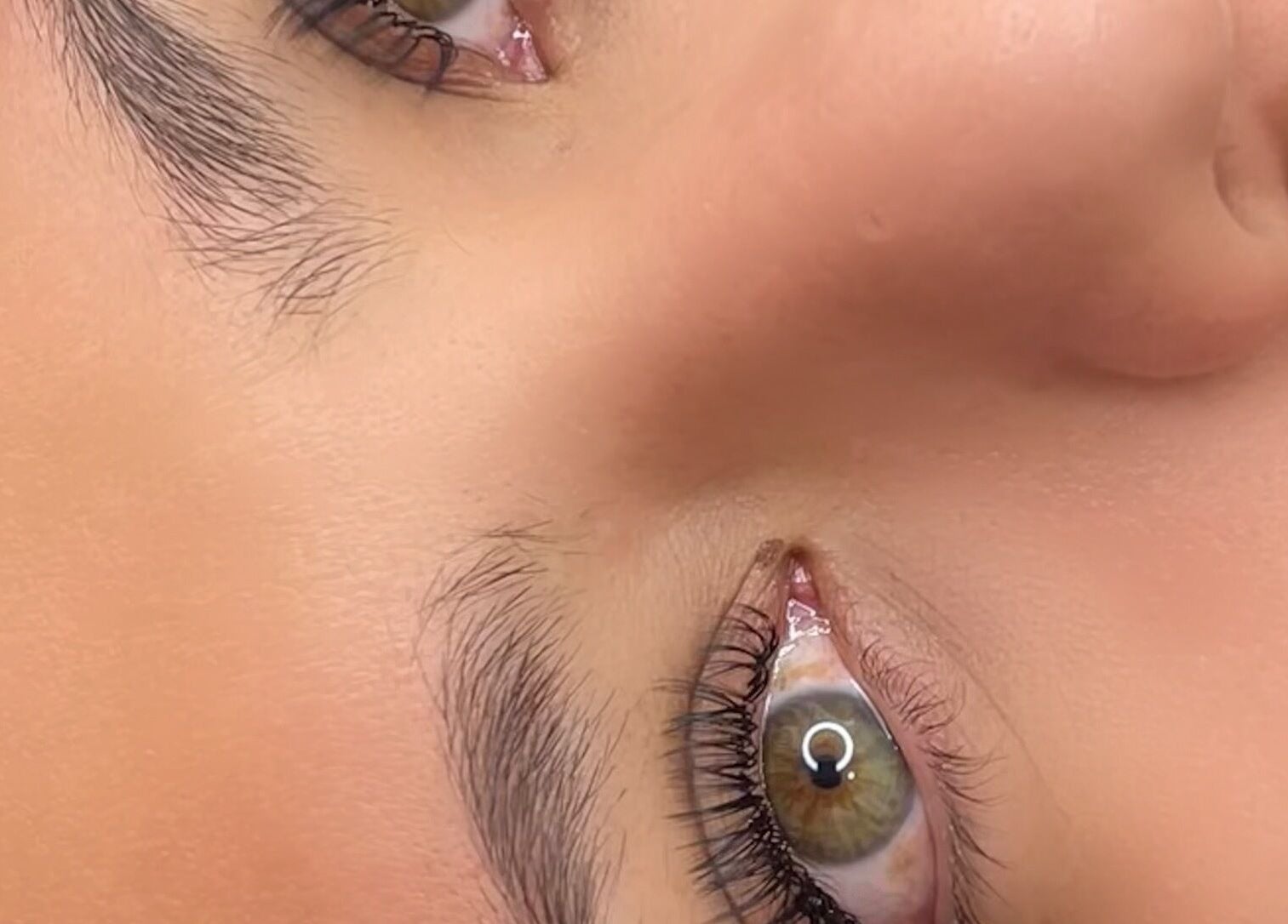 Cerca de ojos resaltando pestañas en SHENLASH, Santiago De Querétaro, Querétaro, MX.