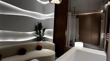 DEMURE SALON & SPA image 2