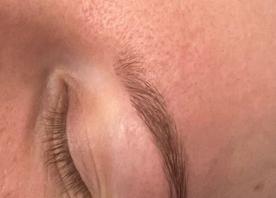 Expert eyebrow grooming at Lina Holistics & Beauty, Stoke-on-Trent, England, GB. Experience perfection in beauty.