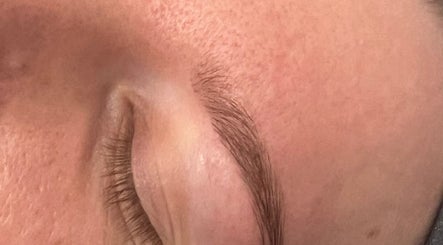 Expert eyebrow grooming at Lina Holistics & Beauty, Stoke-on-Trent, England, GB. Experience perfection in beauty.