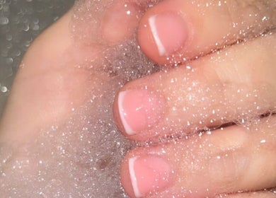 Freshly manicured nails with delicate bubbles at Nailsbymaddymae in Brighton And Hove, England, GB.