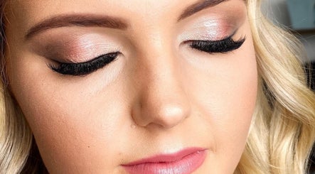 Makeup by Amanda Podmore – obraz 2