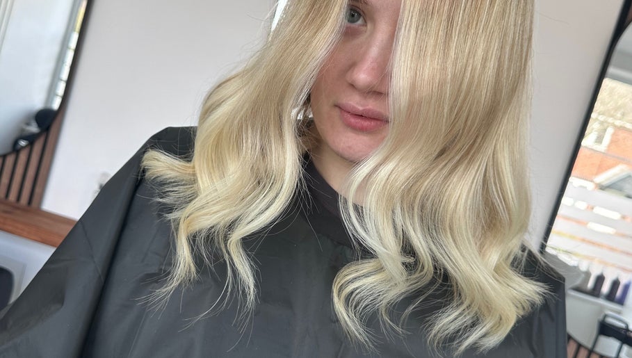 Phoebemadeleinehair изображение 1