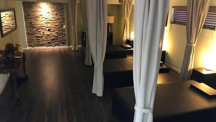 I.T. M. Thai Massage image 1