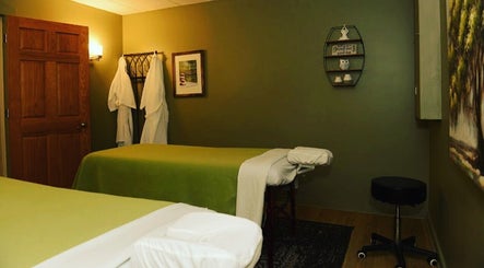 Cozy massage room at Licensed Massage Therapist Korey Cleaver at Well Being Akron in Akron, Ohio, US.