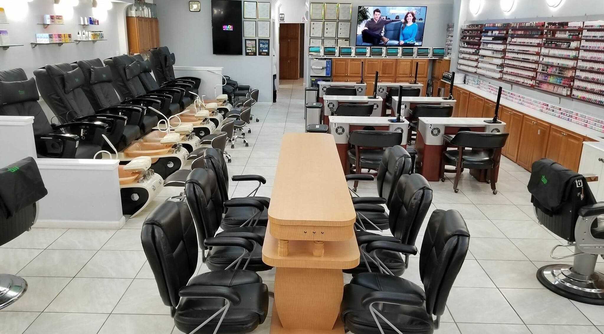 Relaxing spa seating area at Anna Salon and Spa in Arlington, Virginia, US.