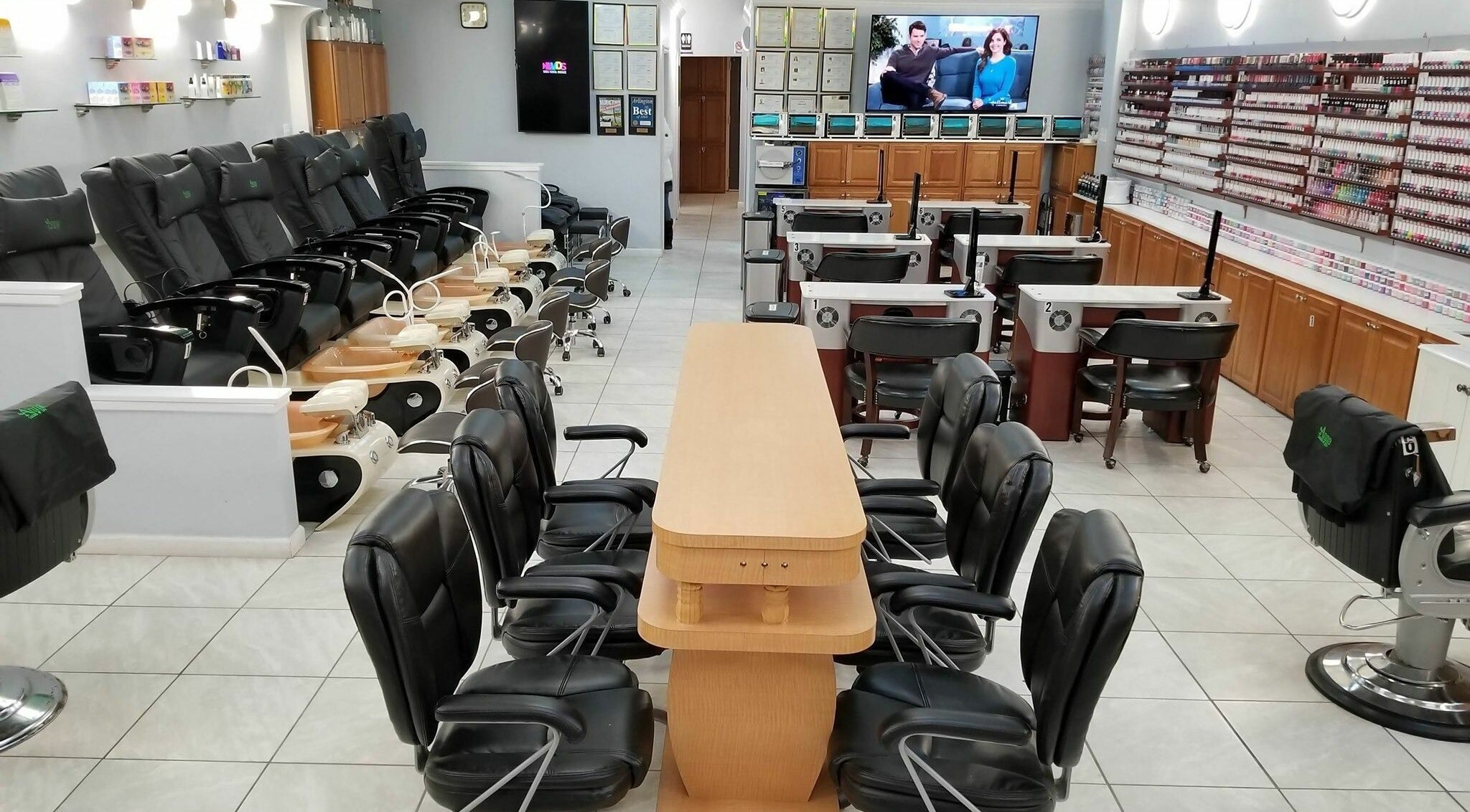 Relaxing spa seating area at Anna Salon and Spa in Arlington, Virginia, US.