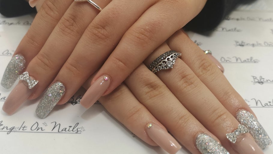 Bling It On Nails-Salon 16 afbeelding 1