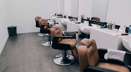 Εικόνα Limpeh Barbershop 2