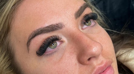 Lightning Lash Studio Dunstable image 3