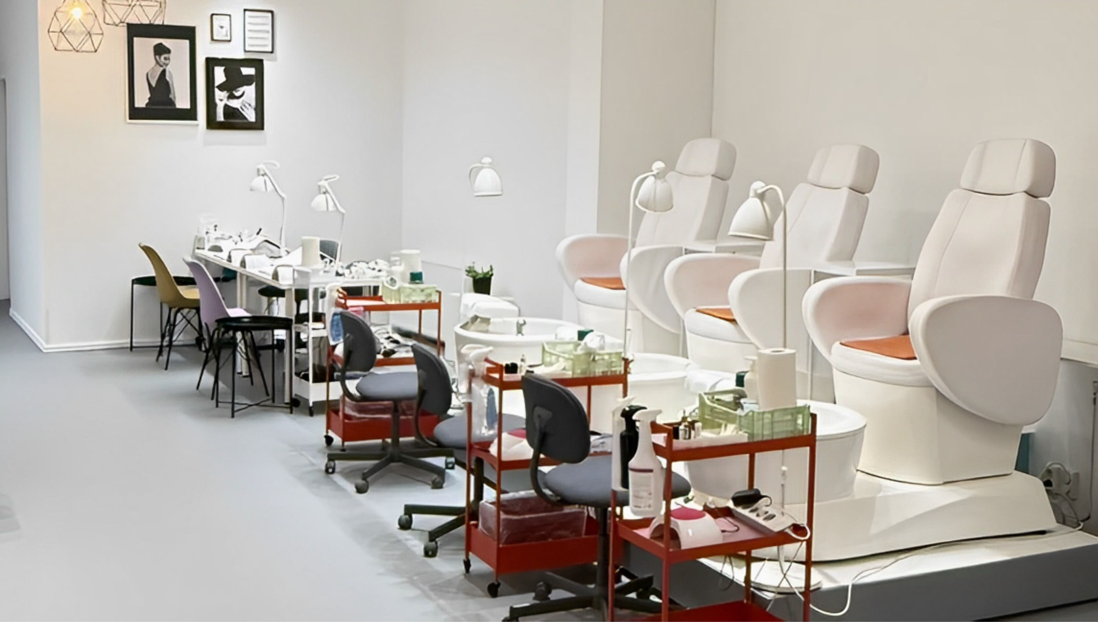 Modern beauty spa layout at Endorphine Haarlem, Haarlem, Noord-Holland, NL with stylish pedicure chairs.