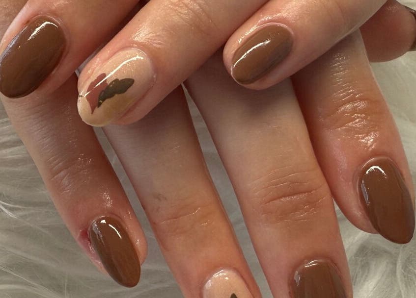 Stylish brown and nude nail art at Lushious Luxuries, Belfast, Northern Ireland, GB.