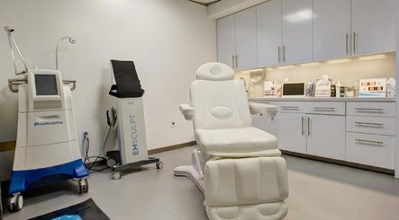 Elisha Marie Skin & Body (at Entre Nous Aesthetics) image 3