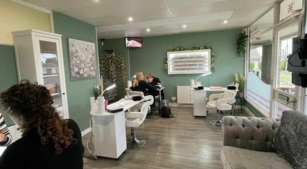 Illusions Beauty Salon