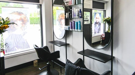The Hair Shop Limited صورة 3