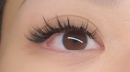 Kim Van Eyelashes Extension obrázek 2