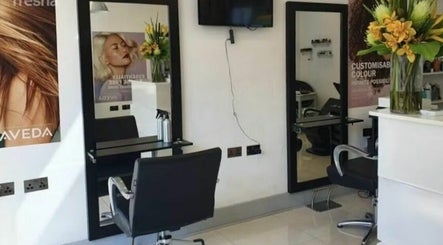 Fatima Hair Boutique, bilde 2