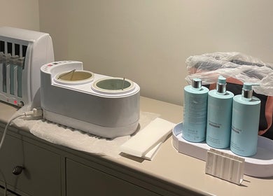 Beauty by Eme - Mobile Nails & Beauty Birmingham offers professional spa essentials in Birmingham, England, GB.