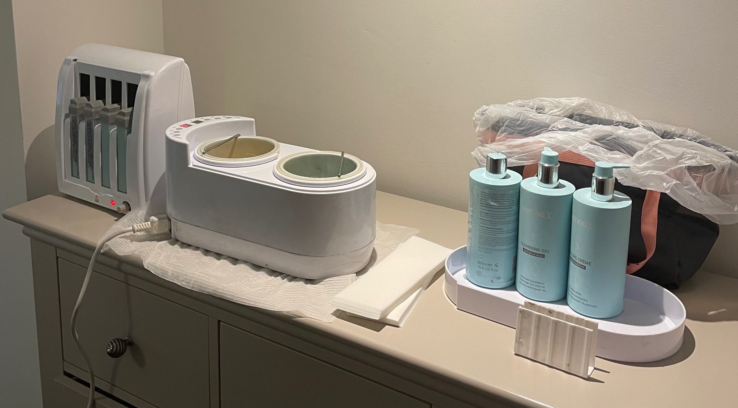 Beauty by Eme - Mobile Nails and Beauty Birmingham setup with nail products in Birmingham, England, GB.