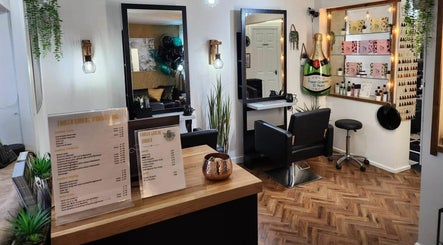 Immagine 2, Fraser Graeme Hairdressing and Barber Invergowrie Dundee