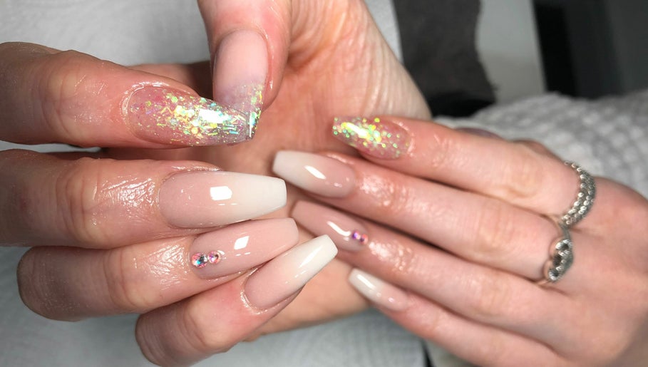 Stef’s Nails and Beauty image 1