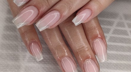 Polished Dream Nail and Beauty imagem 3