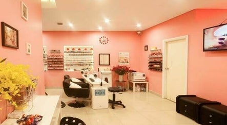 YF Beauty and Nails