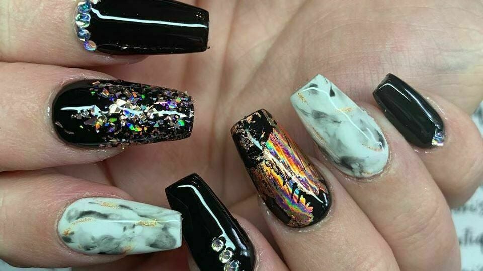 Best salons for acrylic nails Near Me in Cameron Park Newcastle Fresha