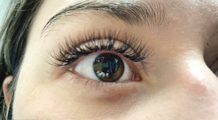 Clara Beauty - Eyelash Extension, Lash Lift, Hybrid Lashes image 2