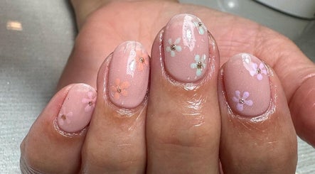 Imagen 2 de Nifty Gal Nails