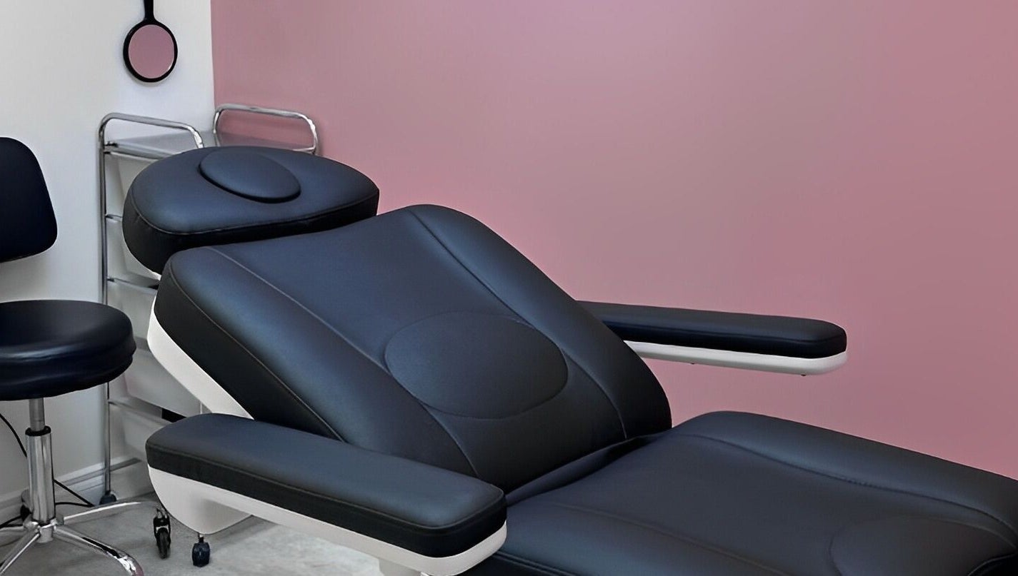 Luxury spa chair at Pretty Hurts in Leduc, Alberta, CA perfect for beauty treatments and relaxation.