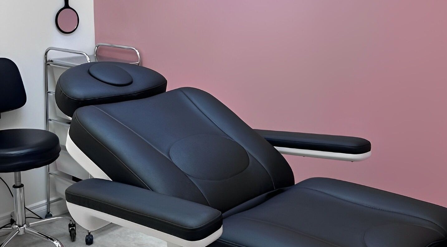 Luxury spa chair at Pretty Hurts in Leduc, Alberta, CA perfect for beauty treatments and relaxation.