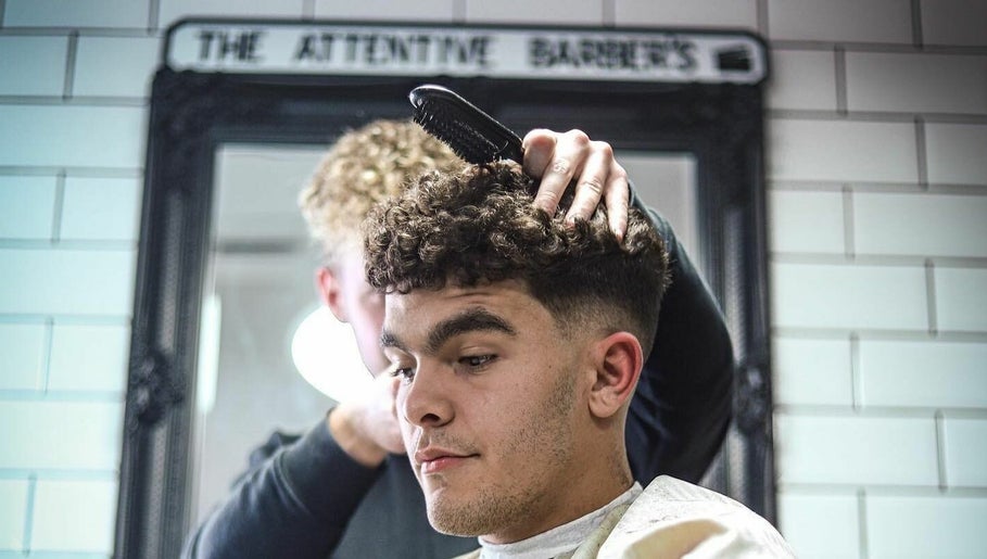 The Attentive Barber – kuva 1