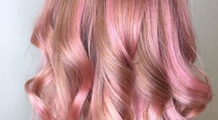 Cut N’ Dye Salon image 2