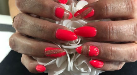Jeannie's Nails