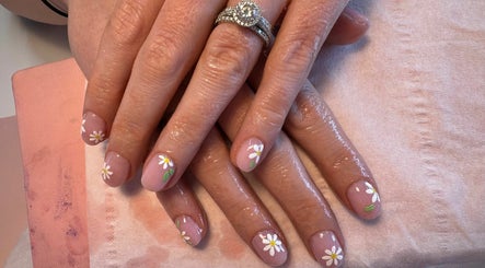 Dazzling Diva Nails, bilde 3